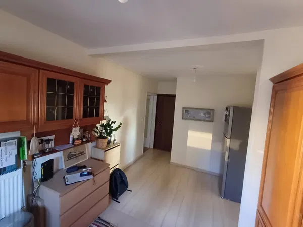 Renovated 76 m² Apartment with Two Bedrooms for Sale in Agia Paraskevi Athens, Athens Northern suburbs — photo 4