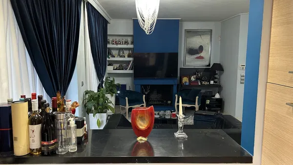 60 m² Apartment with One Bedrooms for Sale in Agia Paraskevi Athens, Athens Northern suburbs — photo 2