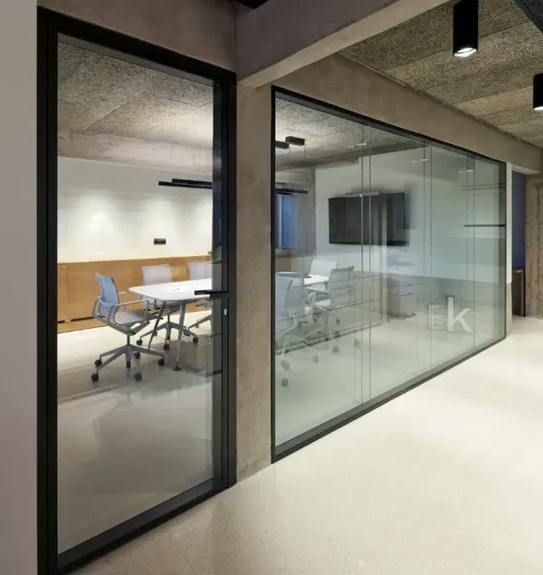 102 m² Commercial Space for Sale in Center Athens, Athens Center