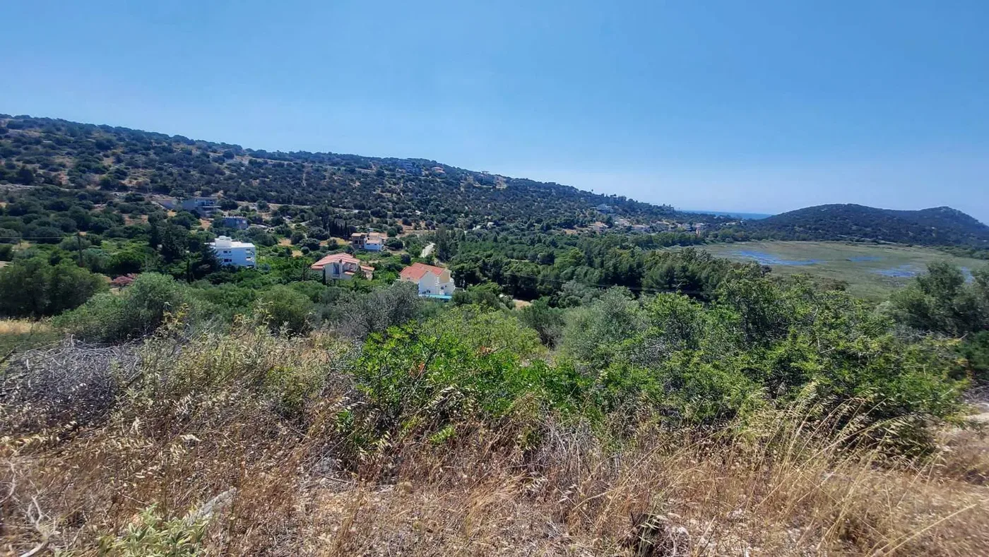 1,040 m² Land for Sale in Marathonas, Athens Eastern Suburbs