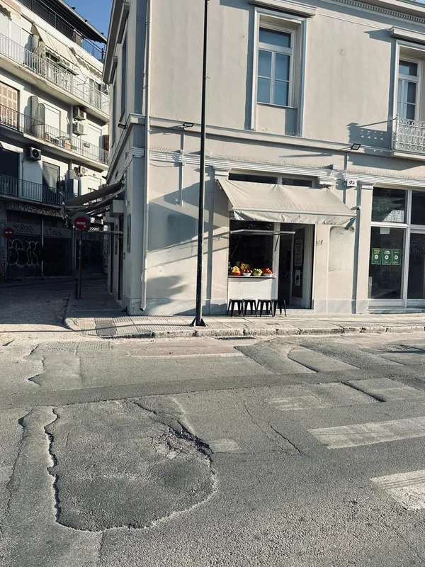 120 m² Renovated Commercial Space for Rent in Athens Historical Center, Athens Center — photo 2