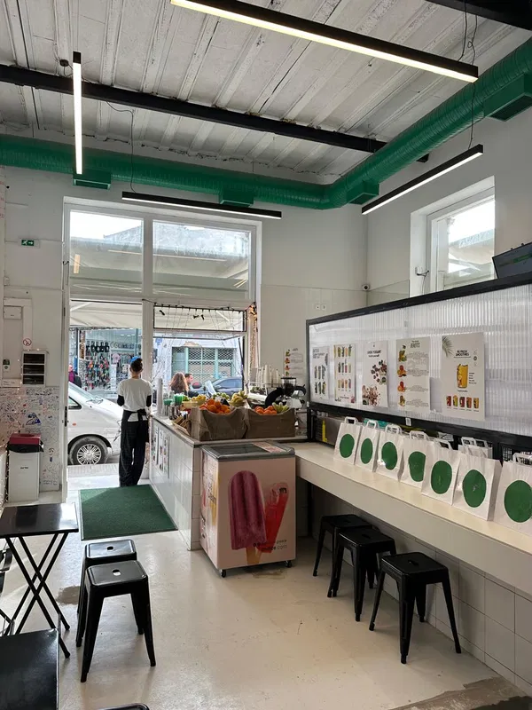 120 m² Renovated Commercial Space for Rent in Athens Historical Center, Athens Center — photo 4