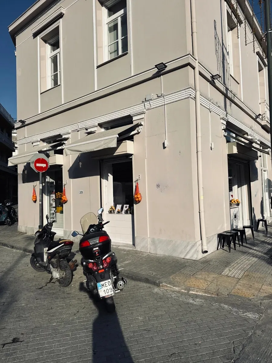 120 m² Renovated Commercial Space for Rent in Athens Historical Center, Athens Center