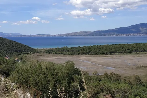 1,024 m² Plot for Sale in Marathonas, Athens Eastern Suburbs