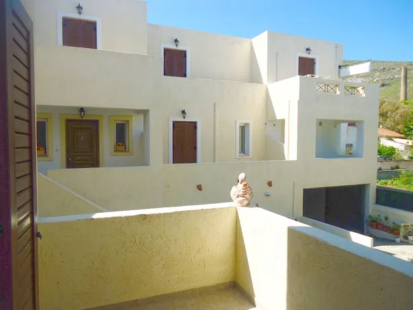 254 m² Villa with Six Bedrooms for Sale in Kea, Cyclades — photo 2