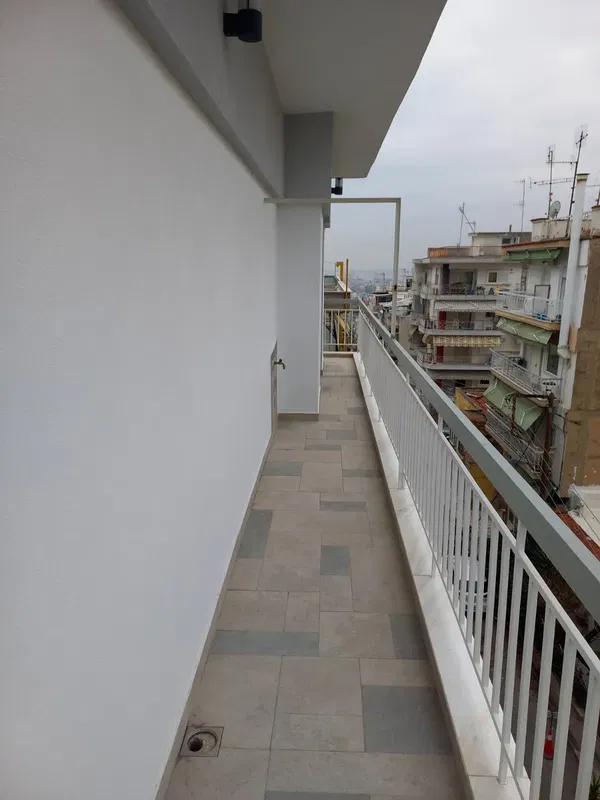 65 m² Two-Bedroom Renovated Apartment for Sale in Neapoli Thessaloniki, Thessaloniki Western Suburbs — photo 2