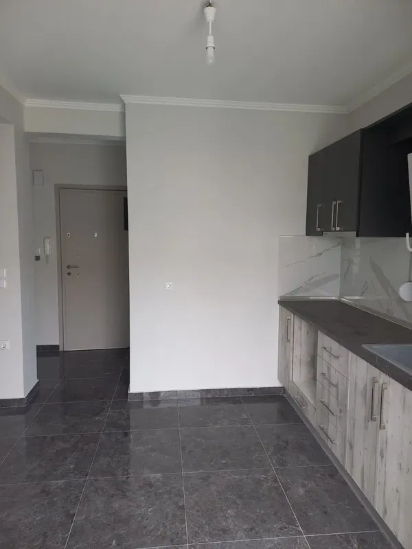 65 m² Two-Bedroom Renovated Apartment for Sale in Neapoli Thessaloniki, Thessaloniki Western Suburbs — photo 5