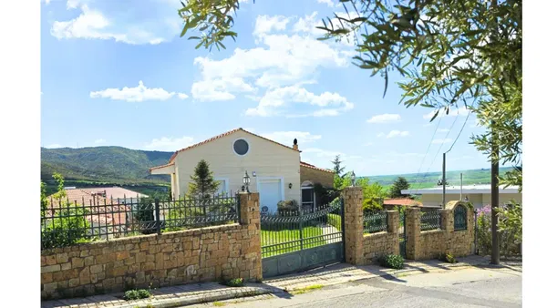 360 m² Four-Bedroom Villa for Sale in Oreokastro-Migdonia, Thessaloniki Western Suburbs