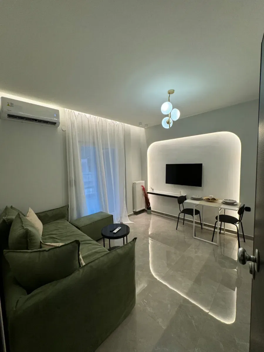 95 m² Renovated Two-Bedroom Apartment for Sale in Center Thessaloniki, Thessaloniki Center