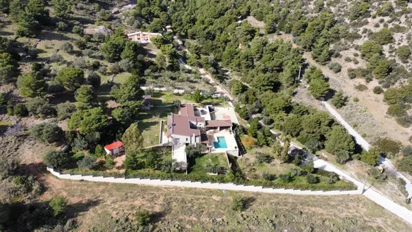 Three-Bedroom Villa for Sale in Ymittos, Athens Southern suburbs