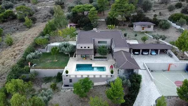 Three-Bedroom Villa for Sale in Ymittos, Athens Southern suburbs — photo 3