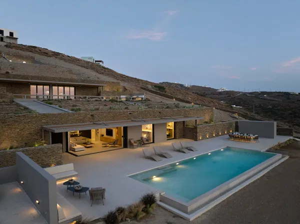 Modern Nine-Bedroom Villa for Sale in Andros, Cyclades — photo 5