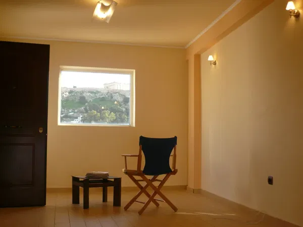 Renovated 32 m² Apartment with One Bedrooms for Sale in Athens Historical Center, Athens Center — photo 3
