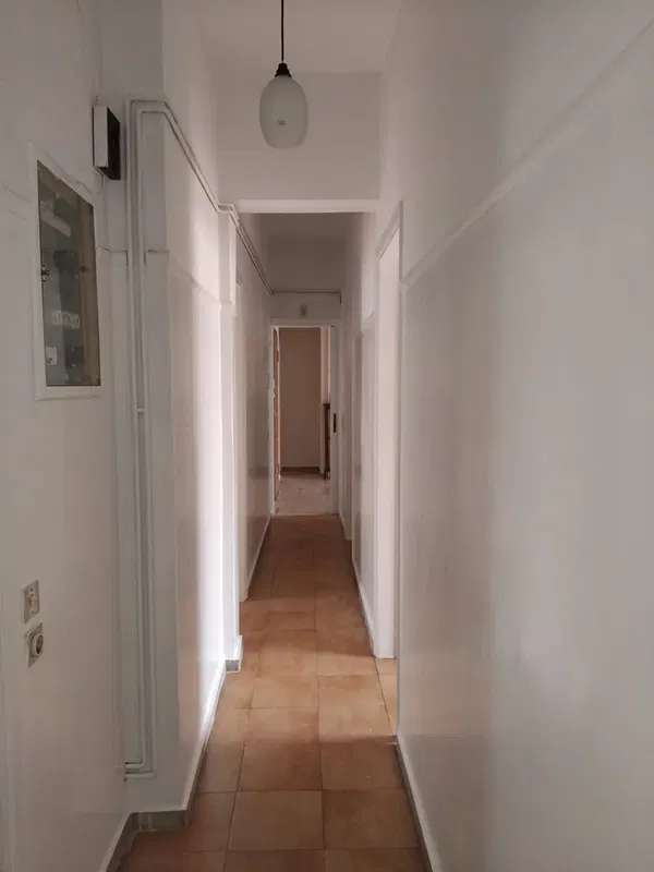 142 m² Three-Bedroom Apartment for Sale in Pangrati, Athens Center — photo 4