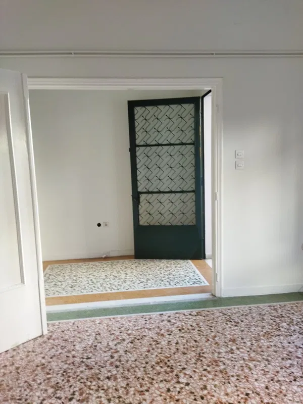 One-Bedroom Villa for Sale in Vyronas, Athens Eastern Suburbs — photo 4