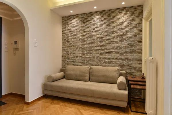68 m² Two-Bedroom Renovated Apartment for Sale in Kolonaki - Lycabettus, Athens Center — photo 2