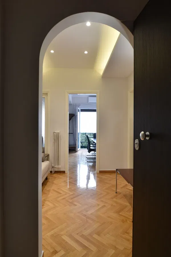 68 m² Two-Bedroom Renovated Apartment for Sale in Kolonaki - Lycabettus, Athens Center — photo 3