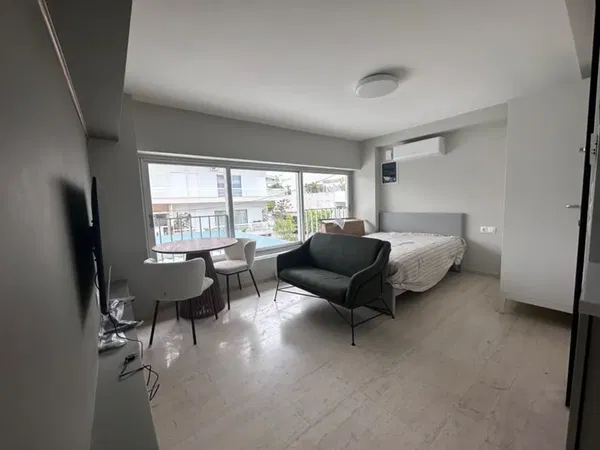 24 m² One-Bedroom Renovated Apartment for Sale in Voula, Athens Southern suburbs — photo 2