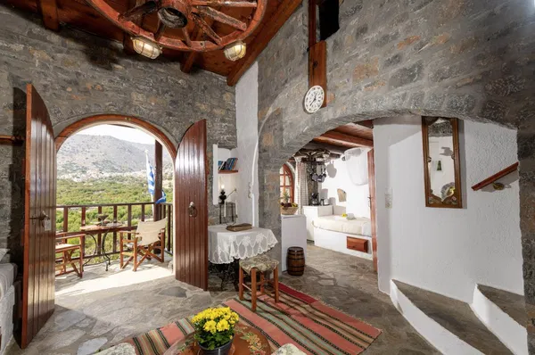 Sea-View Villa for Sale in Elounda, Agios Nikolaos — photo 5