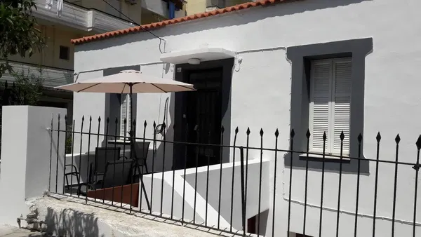 Renovated Six-Bedroom Apartment for Sale in Amperia, Chania — photo 5