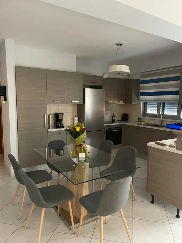 Modern 87 m² Apartment with Two Bedrooms for Rent in Agioi Apostoloi, Chania — photo 3