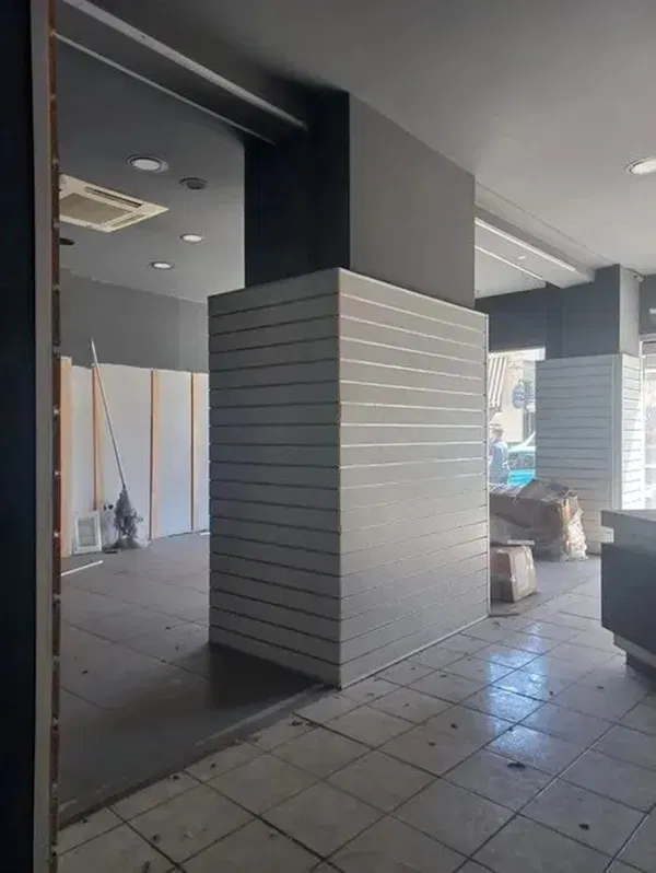 315 m² Commercial Space for Rent in Chania