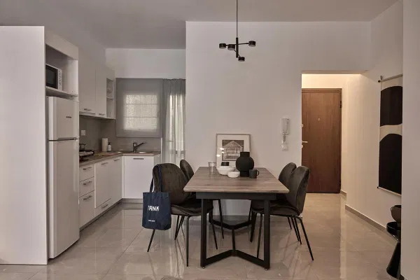 76 m² Renovated Two-Bedroom Apartment for Sale in Center Athens, Athens Center — photo 5