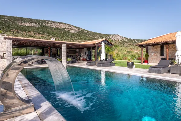 Four-Bedroom Renovated Villa for Sale in Nafplio, Argolida — photo 4
