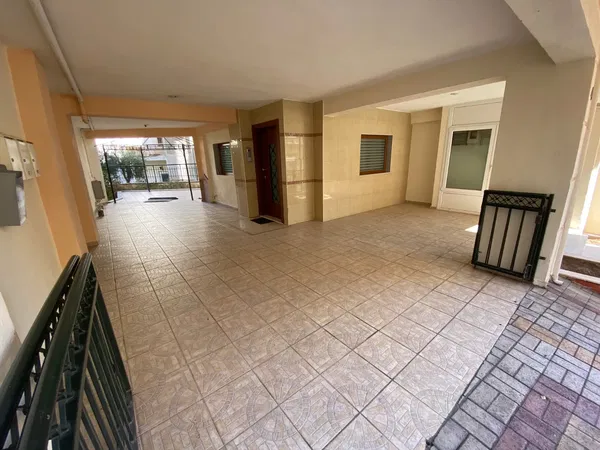 Three-Bedroom Apartment for Sale in Sikies, Thessaloniki Center — photo 2