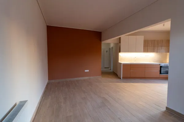95 m² Renovated Three-Bedroom Apartment for Sale in Analipsi - Mpotsari - Nea Paralia, Thessaloniki Center — photo 4