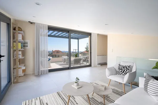 Sea-View 282 m² Villa with Three Bedrooms for Sale in Chios, Eastern Aegean — photo 4