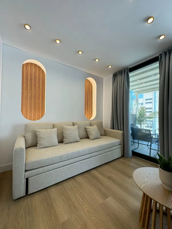 64 m² Renovated Two-Bedroom Apartment for Sale in Moschato, Piraeus Suburbs — photo 3