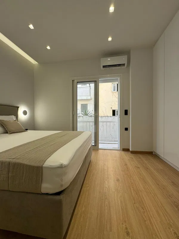 Renovated 60 m² Apartment with Two Bedrooms for Sale in Moschato, Piraeus Suburbs — photo 4