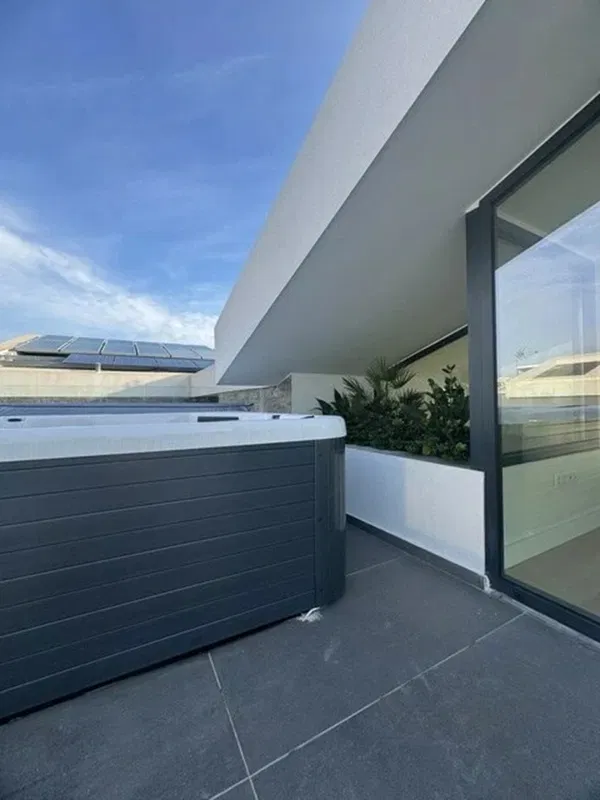 Contemporary 106 m² Apartment with Two Bedrooms for Sale in Voula, Athens Southern suburbs — photo 2