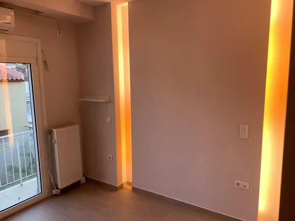 Renovated 40 m² Apartment with One Bedrooms for Sale in Kolonos - Kolokinthous, Athens Center — photo 2