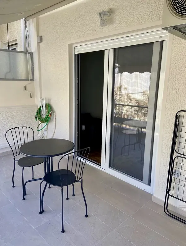 65 m² Renovated One-Bedroom Apartment for Sale in Exarchia - Neapoli, Athens Center — photo 3