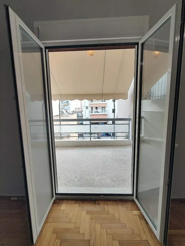 One-Bedroom Renovated Apartment for Sale in Ano Patisia, Athens Center — photo 3