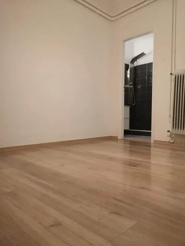 60 m² Renovated One-Bedroom Apartment for Sale in Exarchia - Neapoli, Athens Center — photo 2