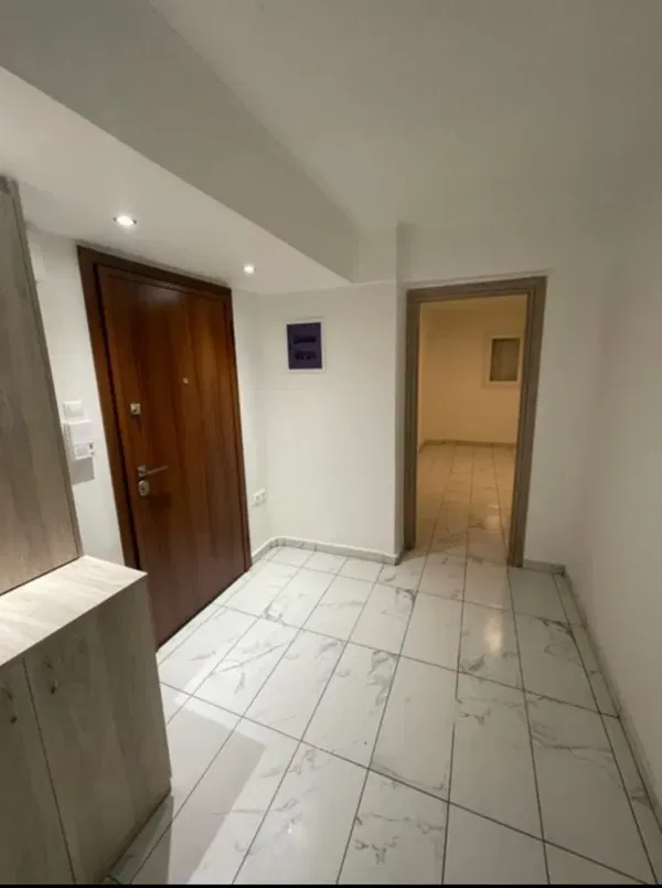 54 m² One-Bedroom Renovated Apartment for Sale in Kypseli, Athens Center — photo 2