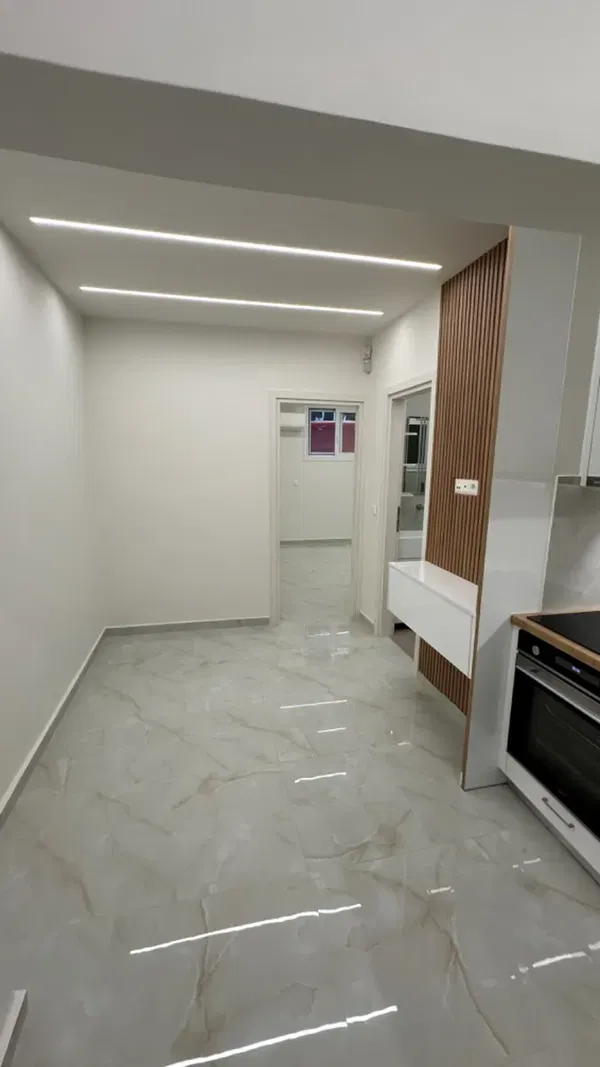 Renovated 30 m² Apartment with One Bedrooms for Sale in Kallithea, Athens Southern suburbs — photo 3