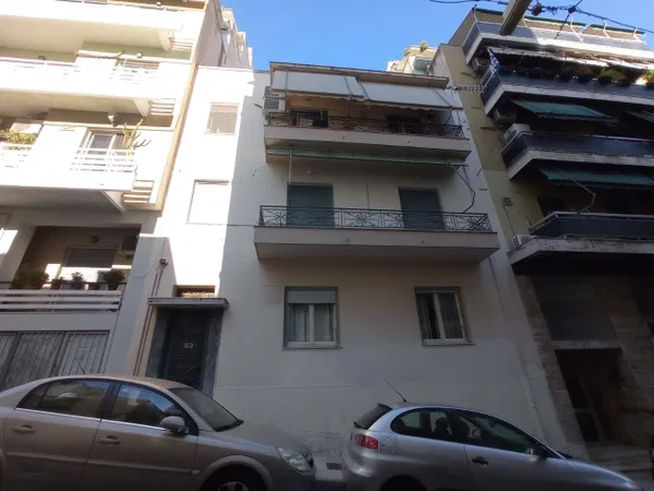 109 m² Three-Bedroom Apartment for Sale in Ampelokipoi, Athens Center