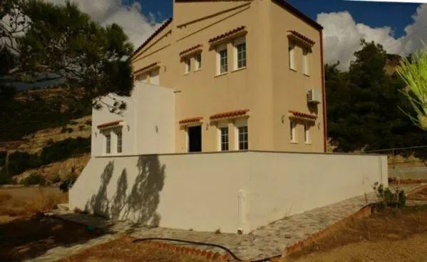 Sea-View 160 m² Villa with Three Bedrooms for Sale in Makris Gialos, Lasithi — photo 3