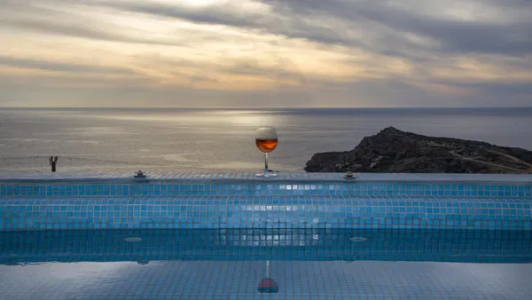 Sea-View 230 m² Villa with Four Bedrooms for Sale in Kissamos, Chania — photo 4
