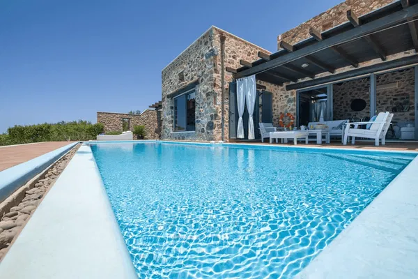 Sea-View 230 m² Villa with Four Bedrooms for Sale in Kissamos, Chania — photo 2