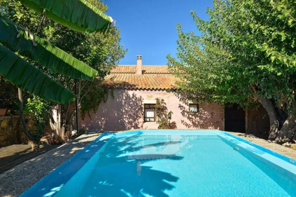 One-Bedroom Villa for Sale in Kontomari, Platanias — photo 2