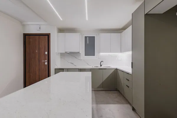 67 m² Two-Bedroom Renovated Apartment for Sale in Center Athens, Athens Center — photo 4