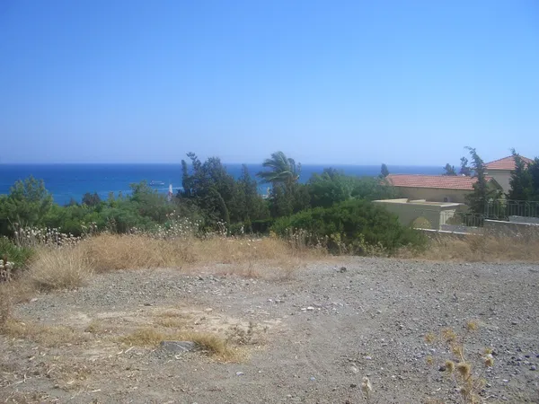 800 m² Plot for Sale in Rhodes, Dodecanese Islands — photo 2