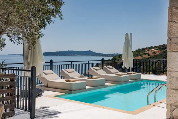 135 m² Sea-View Three-Bedroom Villa for Sale in Zakynthos, Ionian Islands — photo 3