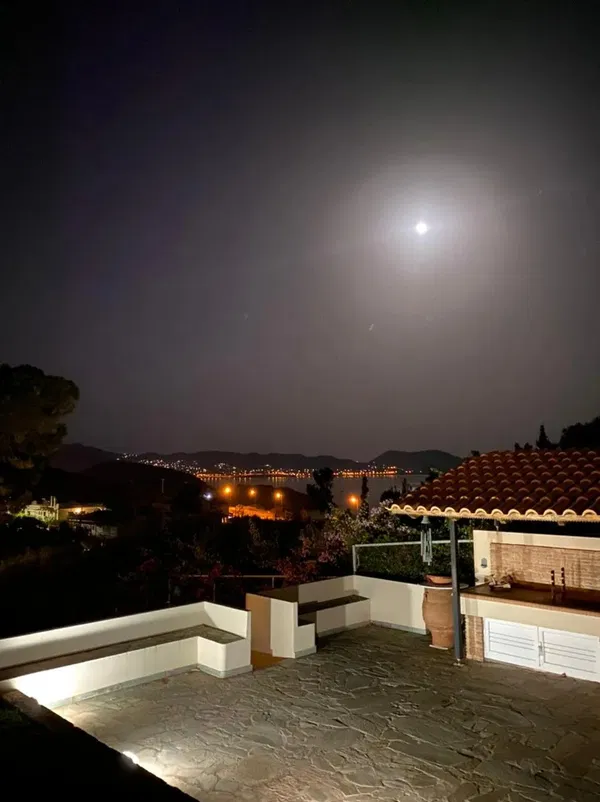 Five-Bedroom Renovated Villa for Sale in Anavyssos, Attica — photo 4