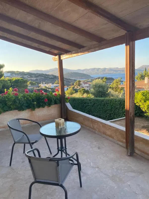 Five-Bedroom Renovated Villa for Sale in Anavyssos, Attica — photo 3